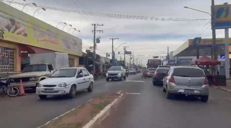 Campanha conscientiza motoristas sobre a importância de emplacar veículos no município