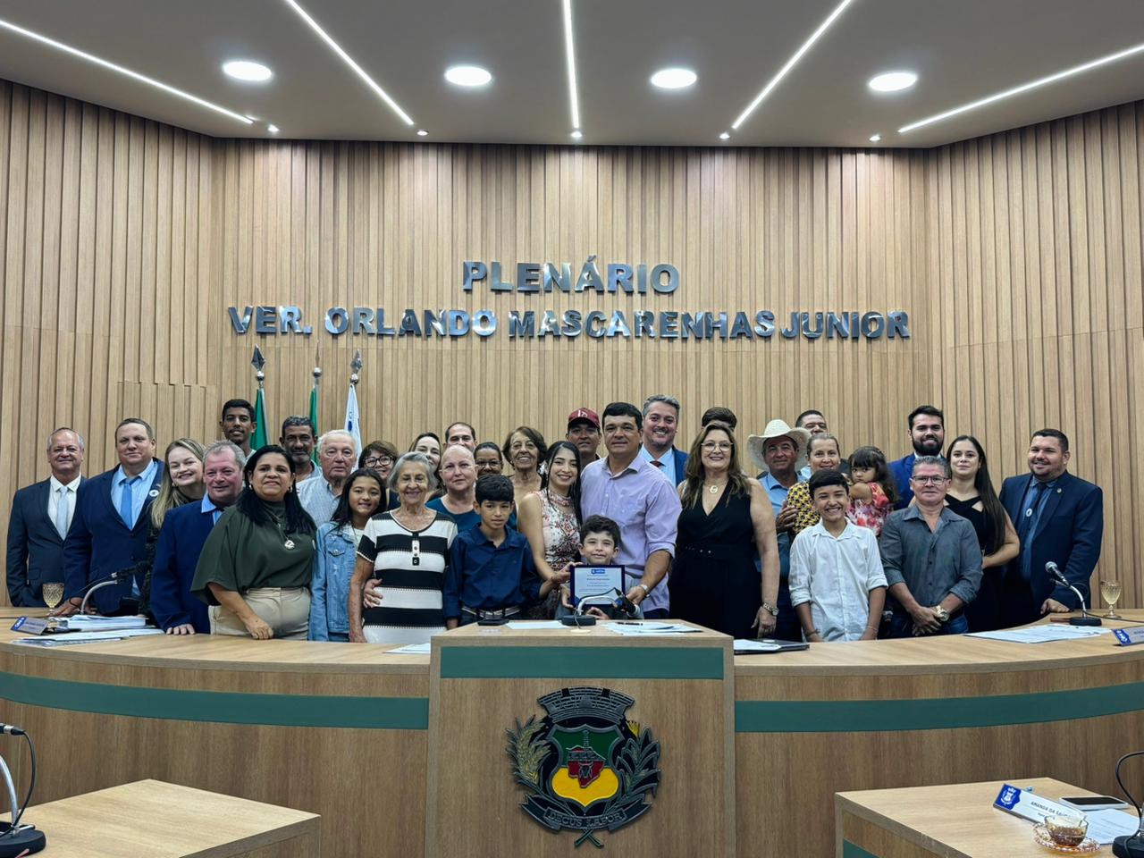 Produtor rural e Alphadroid's recebem moções de congratulações 