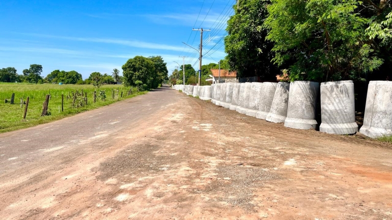 Obras de infraestrutura interditam ruas no Bairro São Lázaro