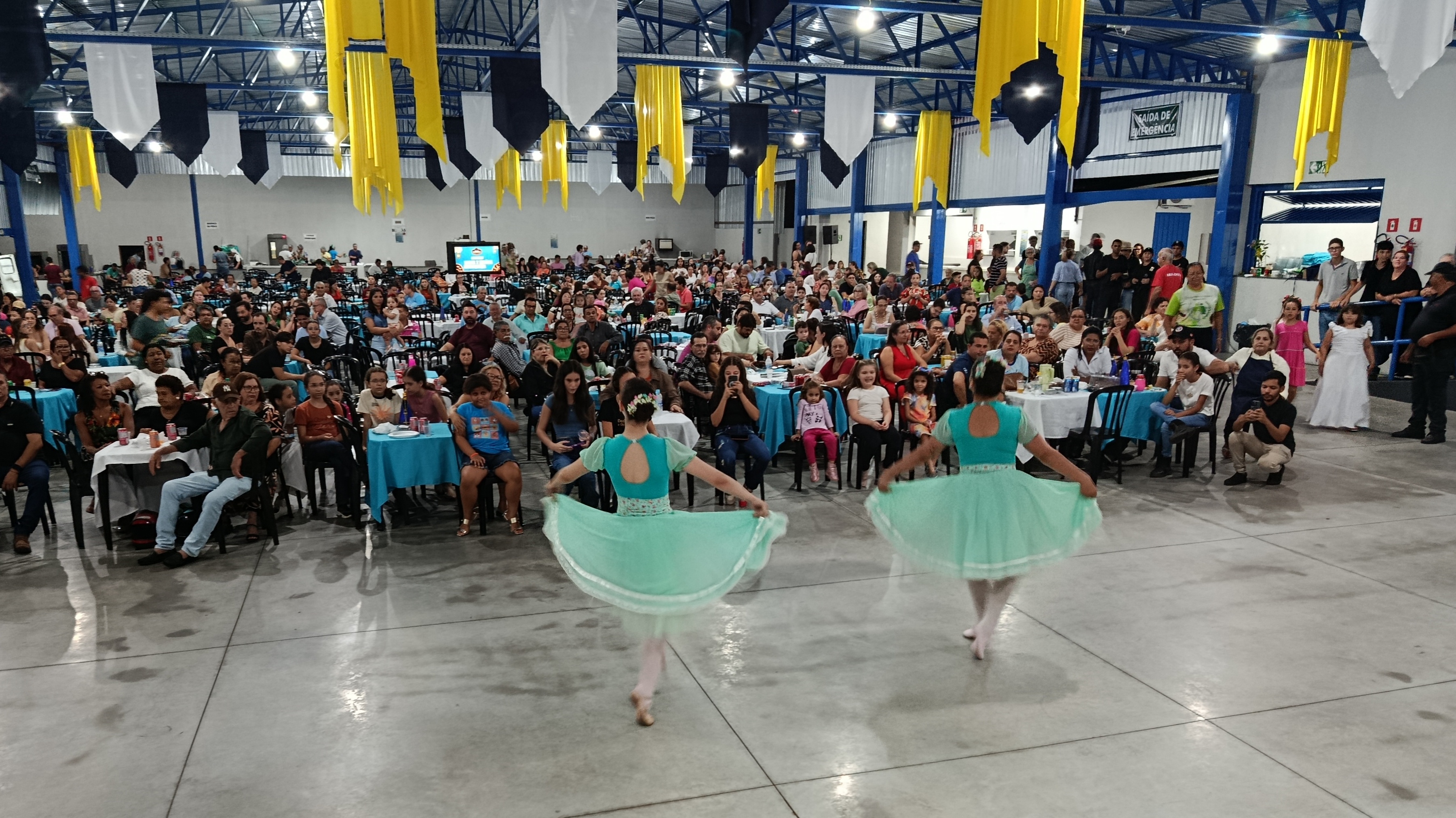 População prestigia e garante sucesso da festa da Padroeira