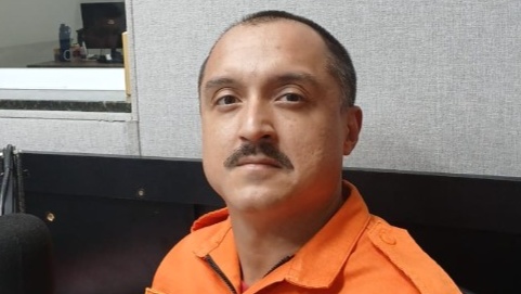 Bombeiro orienta população sobre técnicas de desengasgo e destaca importância do atendimento rápido