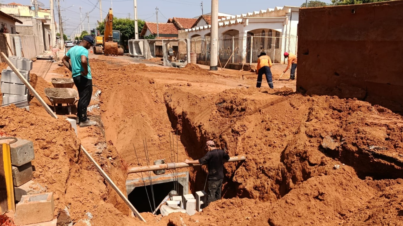 Obras de macrodrenagem chegam à região da Rua Duque de Caxias